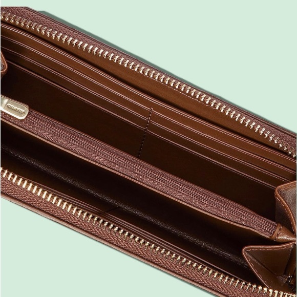 Coach Popular Classic Signature Design NWOT Wallet - Picture 4 of 5